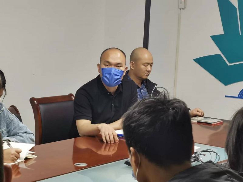 劉總.jpg 劉總.jpg